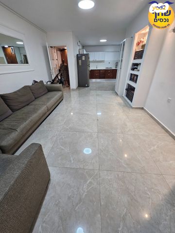 דירת גן, רמב"ם, אלעד, אלעד