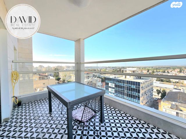 גג/ פנטהאוז, מרכז העיר, חדרה