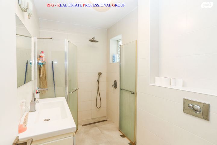 דירה, כורזים, נווה שרת, תל אביב יפו