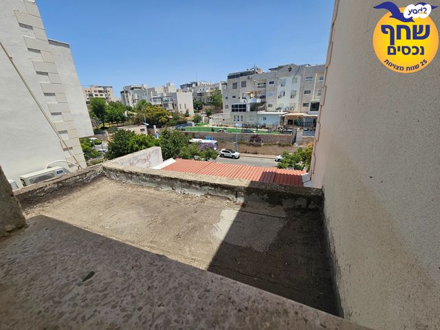 גג/ פנטהאוז, שמעיה, אלעד, אלעד