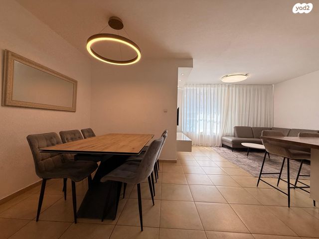 דירה, שלמה המלך 2, צפון מערב מרכז העיר, נתניה