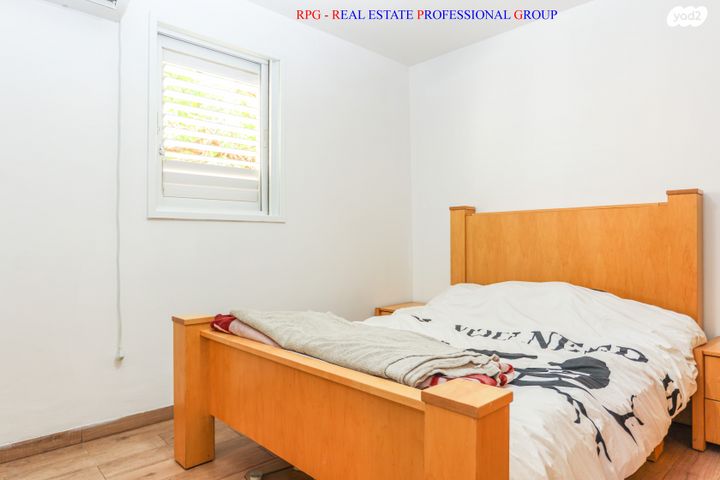 דירה, כורזים, נווה שרת, תל אביב יפו