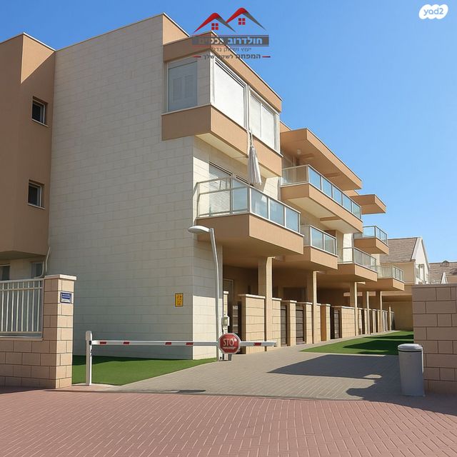 הרב יעקב אבו חצירא 