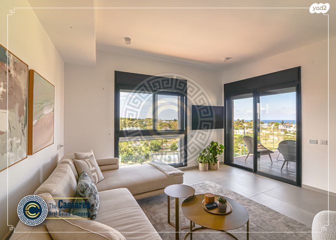 גג/ פנטהאוז, קיסריה