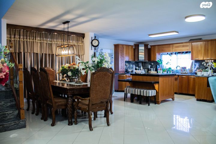 בית פרטי/ קוטג', חיים נחמן ביאליק 1, קרית שמונה