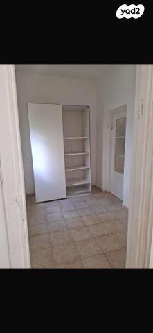 דירה, עמק הזיתים, הרצליה, חיפה