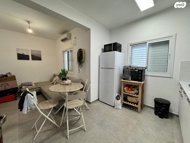 דם המכבים 37