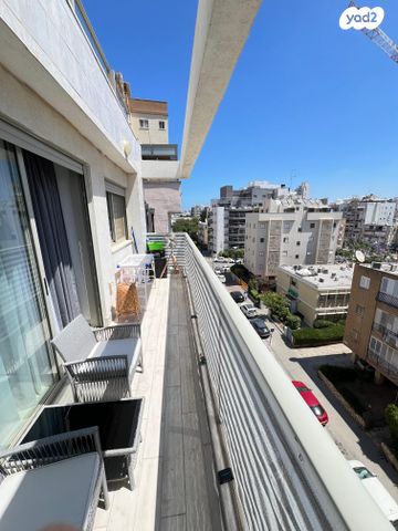 דירה, הרב קוקיס 12, בת ים