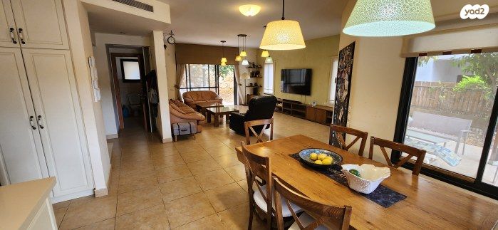 בית פרטי/ קוטג', אורנית