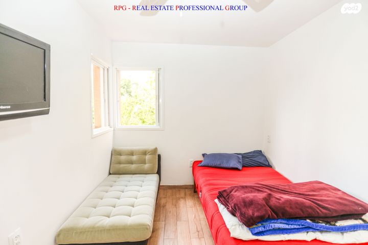 דירה, כורזים, נווה שרת, תל אביב יפו