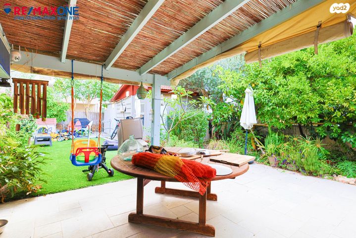 דו משפחתי, אוסטשינסקי, פועלים א, כפר סבא