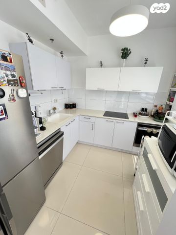 דירה, הרב קוקיס 12, בת ים