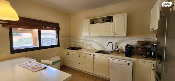 בית פרטי/ קוטג', אורנית