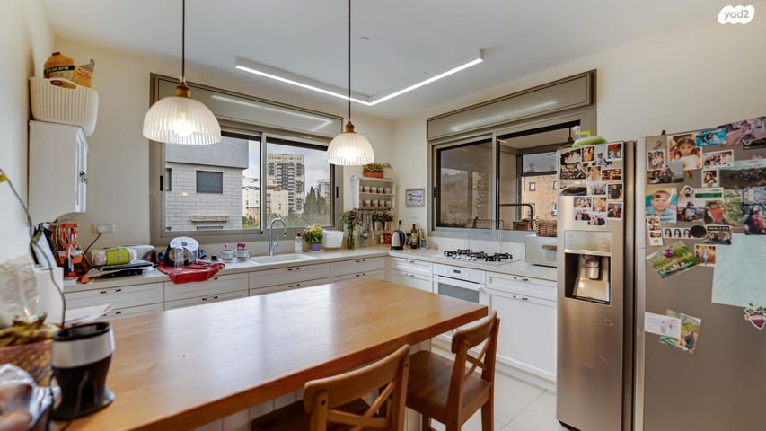 דירה, רחובות החדשה, רחובות