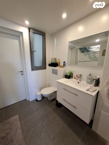 דירה, אהבת אדם, שרונה, כפר יונה