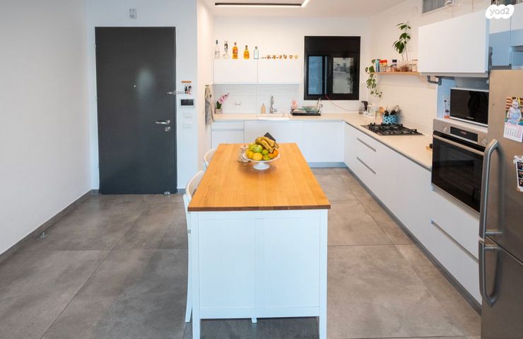 הרצליה הירוקה, נווה עובד