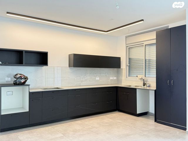 דירה, משה רינת, קרית רבין, חולון