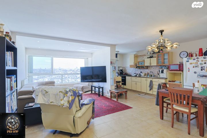 גג/ פנטהאוז