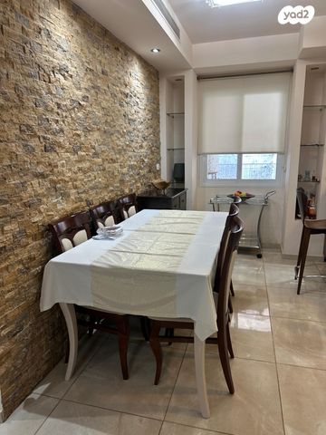 דירה, אימבר, פועלים א, כפר סבא