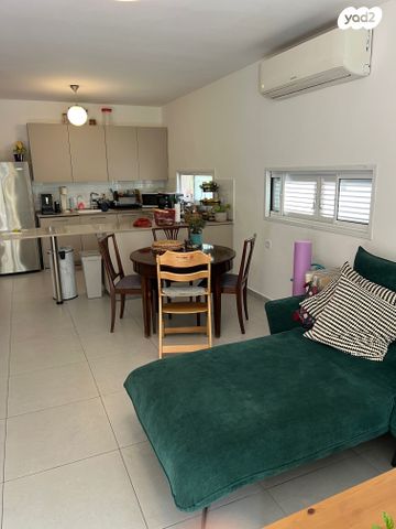 דירה, טרומפלדור, פועלים ד, כפר סבא