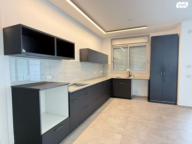 דירה, משה רינת, קרית רבין, חולון