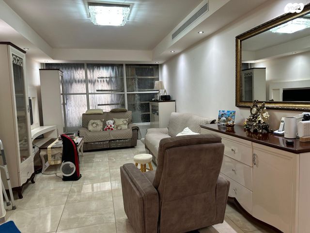 דירה, אימבר, פועלים א, כפר סבא