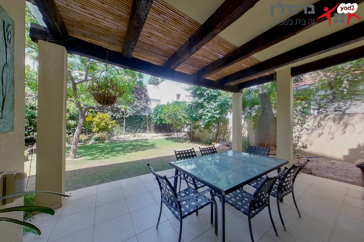 דו משפחתי, מתחם 11, הוד השרון