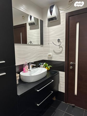 דירה, אימבר, פועלים א, כפר סבא