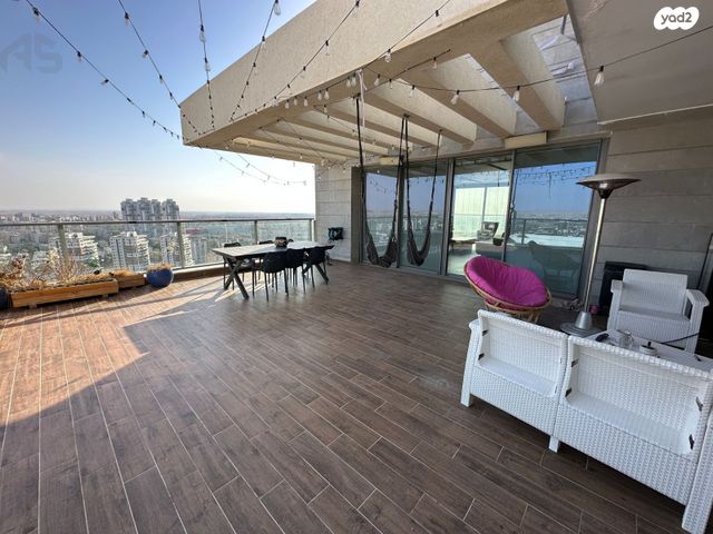 גג/ פנטהאוז, אברהם מחרז, סנטרל פארק / האצטדיון, באר שבע