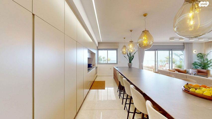 גג/ פנטהאוז, גלי הים, נתניה