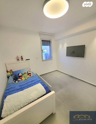 דירה, גבעת התחמושת, קרית שרת מערב, חולון