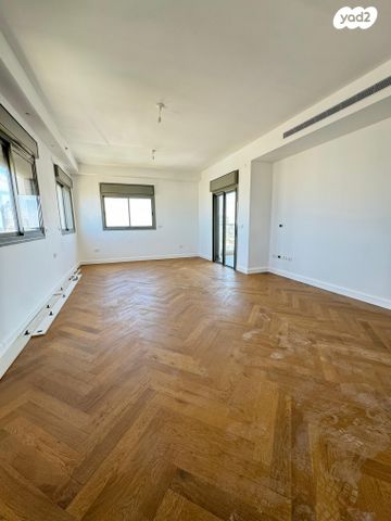 גג/ פנטהאוז, צפון מערב מרכז העיר, נתניה