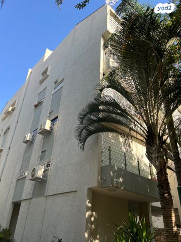 דירה, טרומפלדור, פועלים ד, כפר סבא