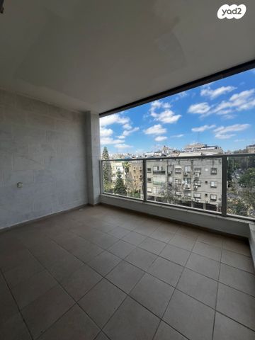 דירה, החרצית, קרית אילון, חולון