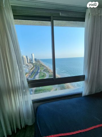 דירה, נוף הטיילת, נתניה