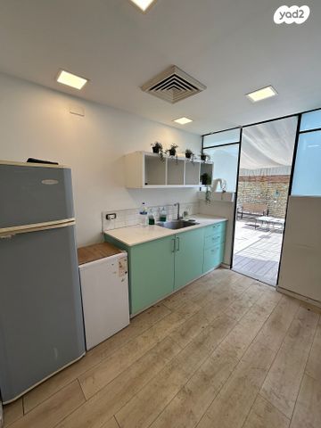 משרדים, מנורת המאור, תל אביב יפו