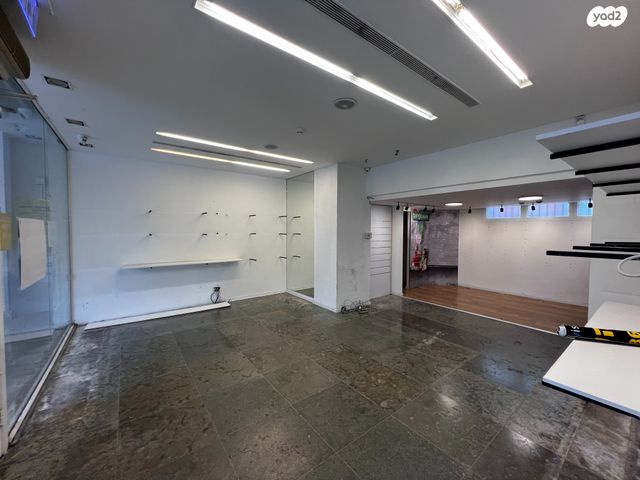 חנויות/ שטח מסחרי, אבא אחימאיר 21, רמת אביב ג', תל אביב יפו