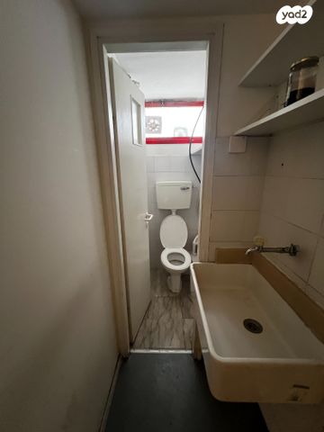 חנויות/ שטח מסחרי, אבא אחימאיר 21, רמת אביב ג', תל אביב יפו