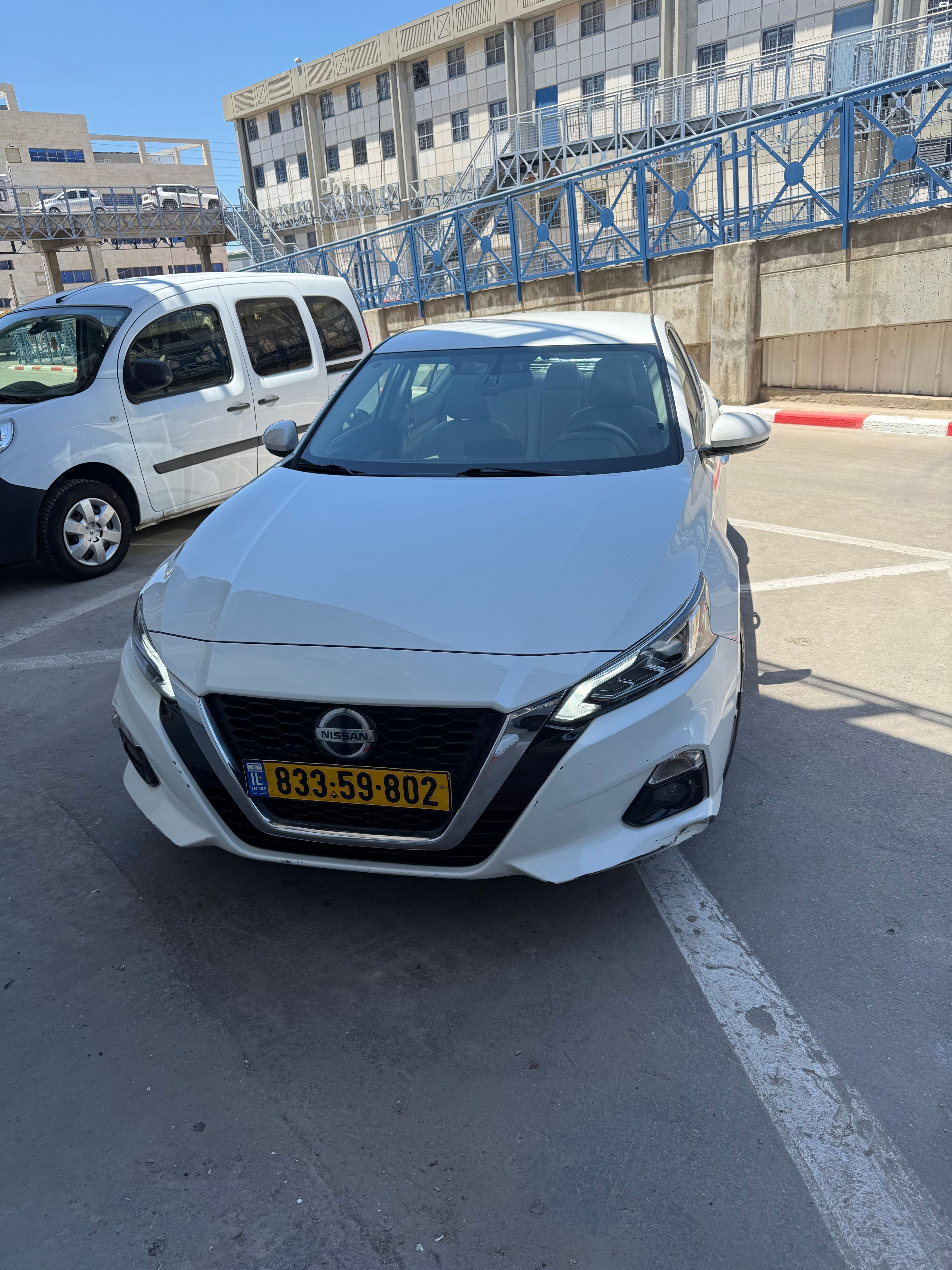 מודעת רכב ניסאן אלטימה