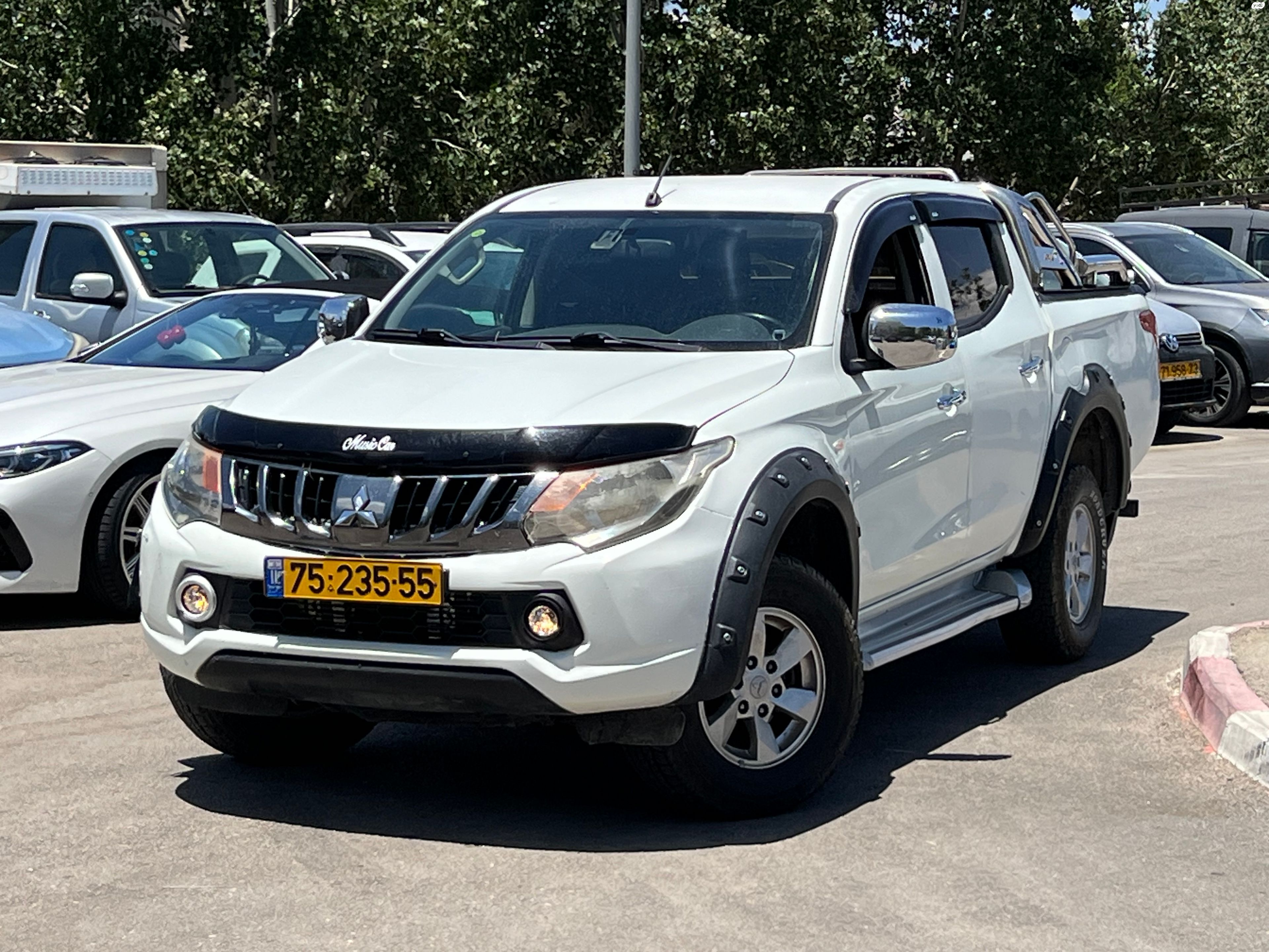 מודעת רכב מיצובישי טרייטון / L200