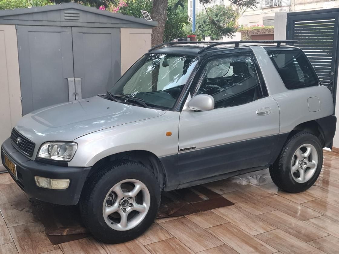 מודעת רכב טויוטה RAV4