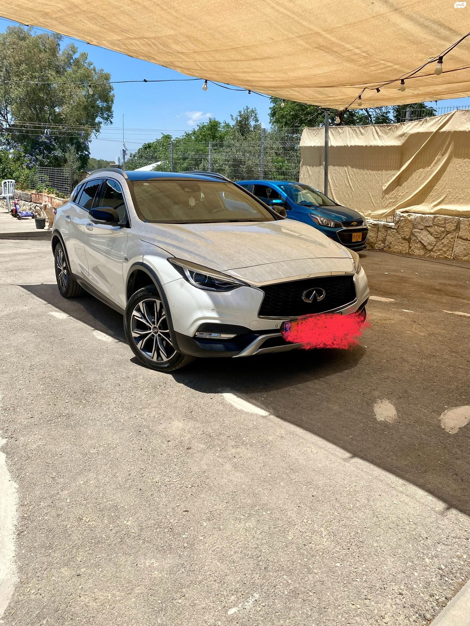 מודעת רכב אינפיניטי QX30
