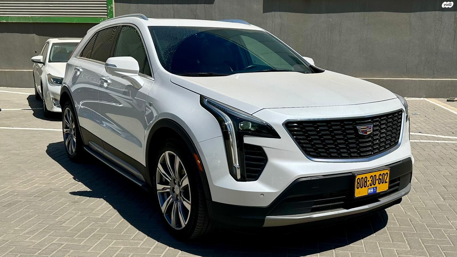 מודעת רכב קאדילק XT4