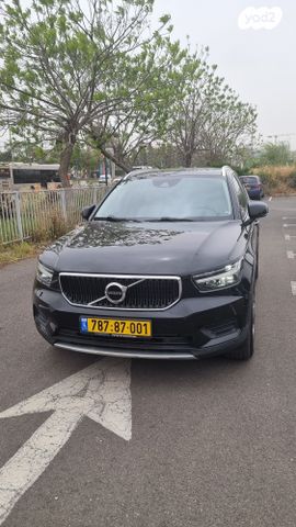 מודעת רכב וולוו XC40