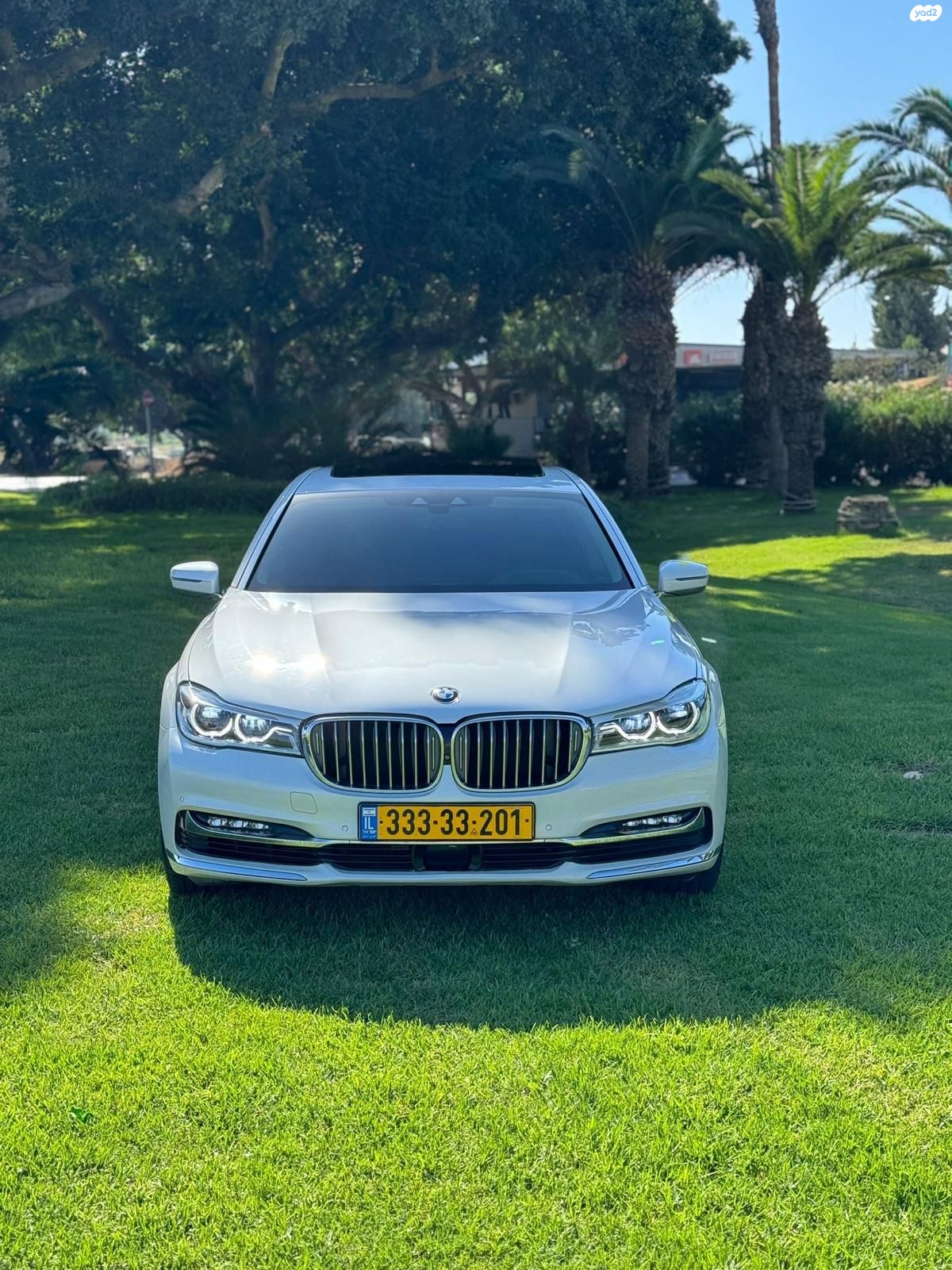 מודעת רכב ב מ וו סדרה 7 1