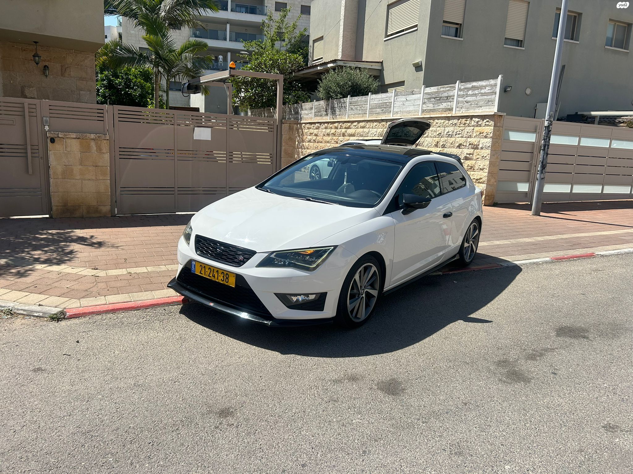 מודעת רכב סיאט לאון