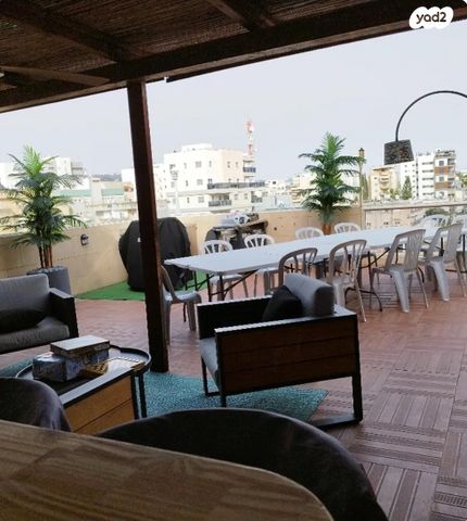 גג/ פנטהאוז, משמר הירדן 14, מרכז העיר, עפולה