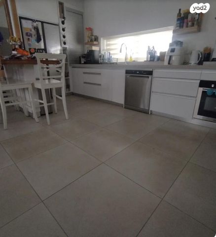 גג/ פנטהאוז, משמר הירדן 14, מרכז העיר, עפולה