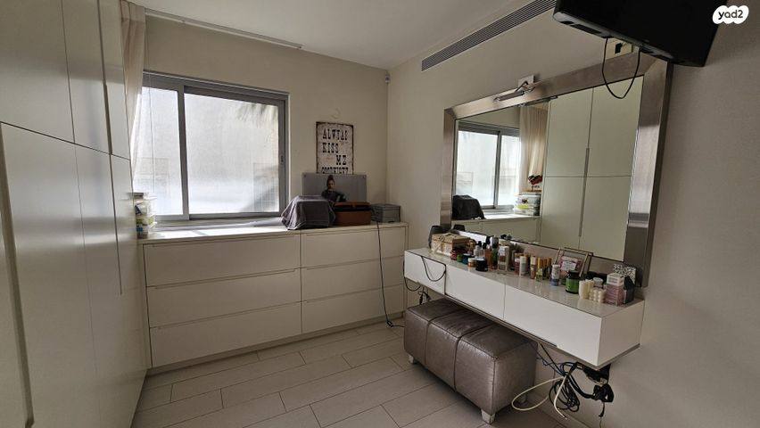 בית פרטי/ קוטג', גולן, רמת השרון