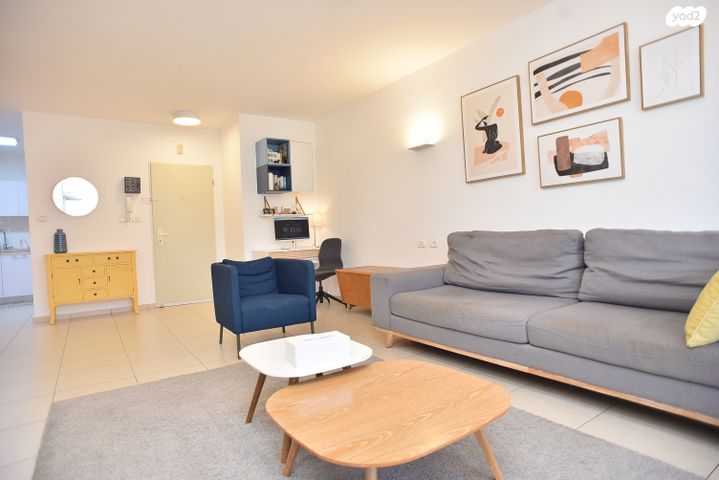 גדרה הצעירה